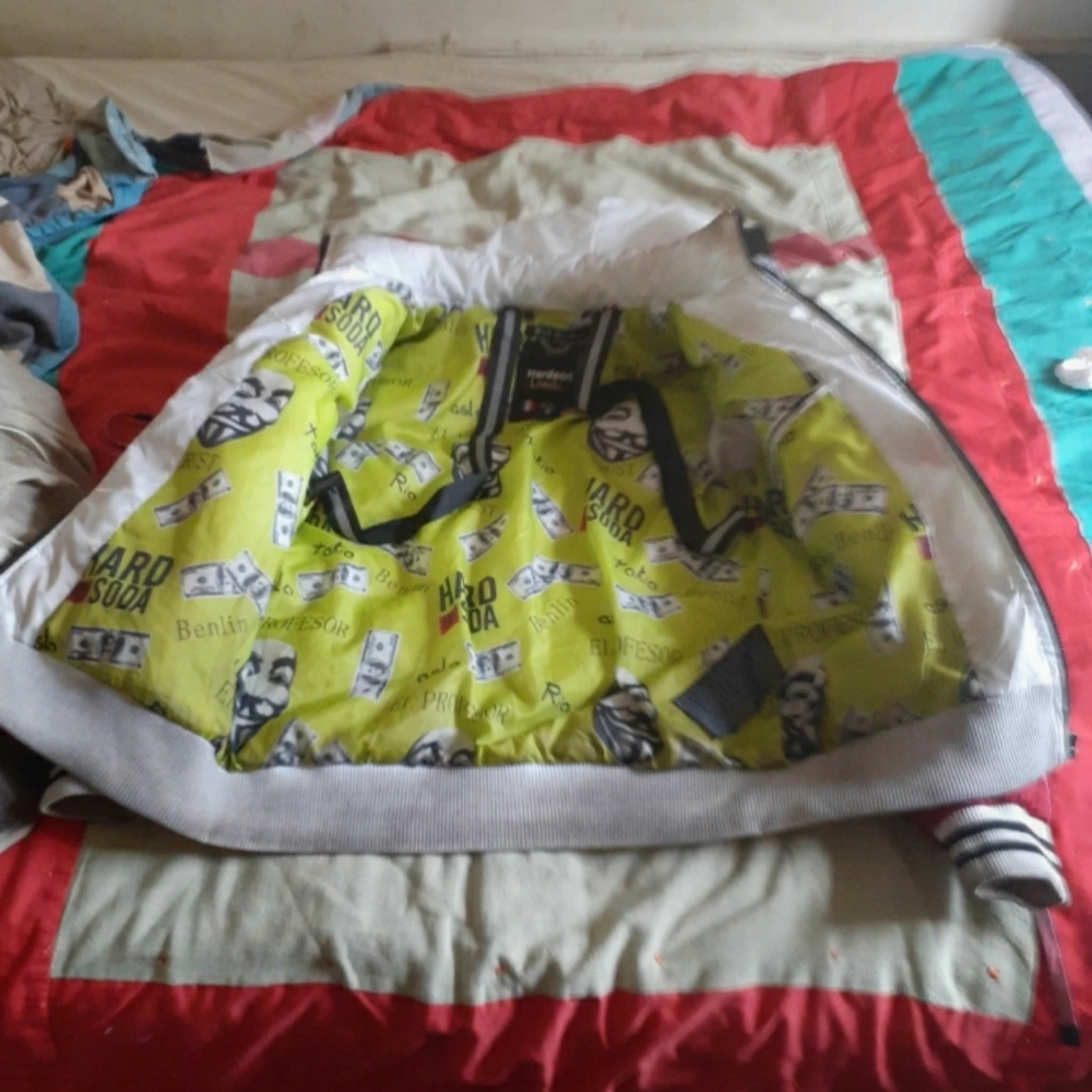 Jacket - Picture 4 of 4
